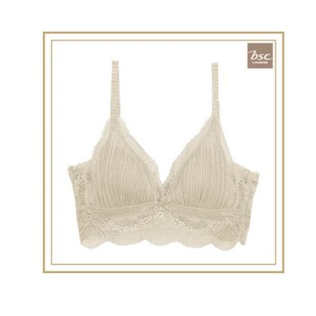 BSC Lingerie ชุดชั้นในเซ็กซี่ลูกไม้ ไร้โครง ผ้าพลีท ผสมลูกไม้ สีครีม